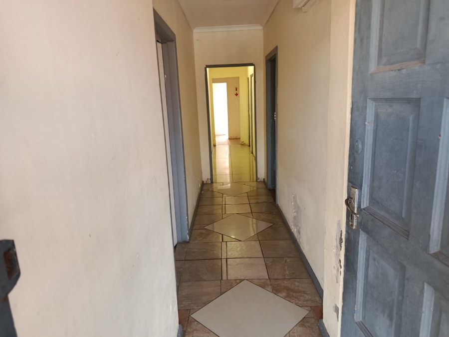 5 Bedroom Property for Sale in North End Eastern Cape